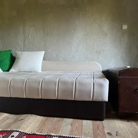Hotel Vikendica - Vacation In Woods Left River Podgorica