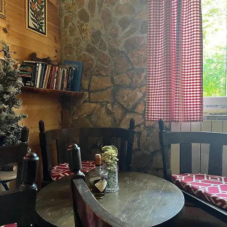 Hotel Vikendica - Vacation In Woods Left River Podgorica